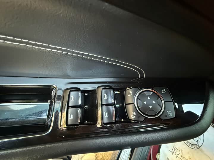 Фото 8 - Ford Edge