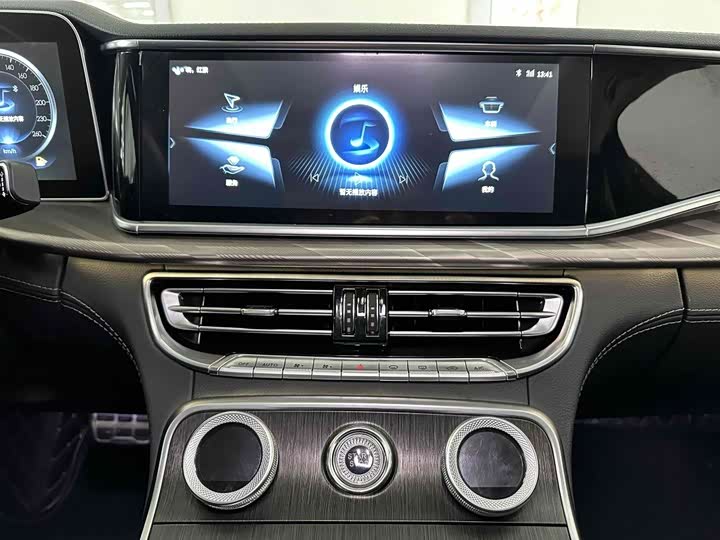 Фото 8 - Hongqi H9