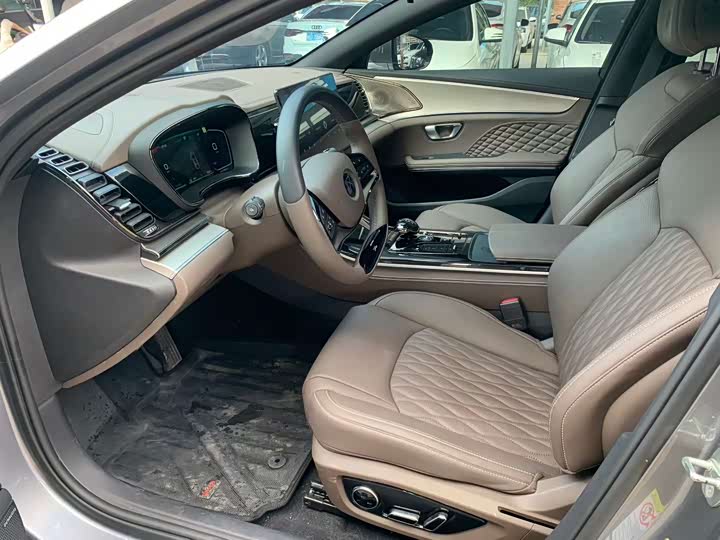 Фото 4 - BYD Han