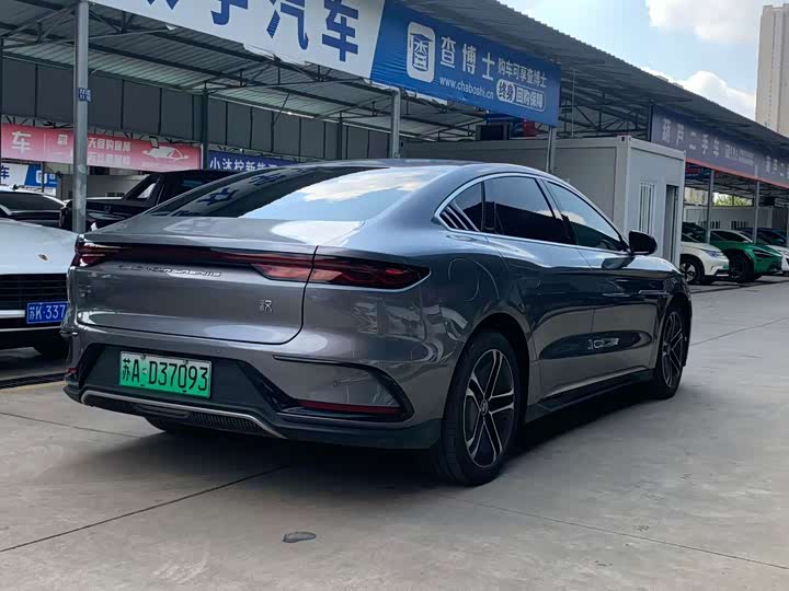 Фото 9 - BYD Han