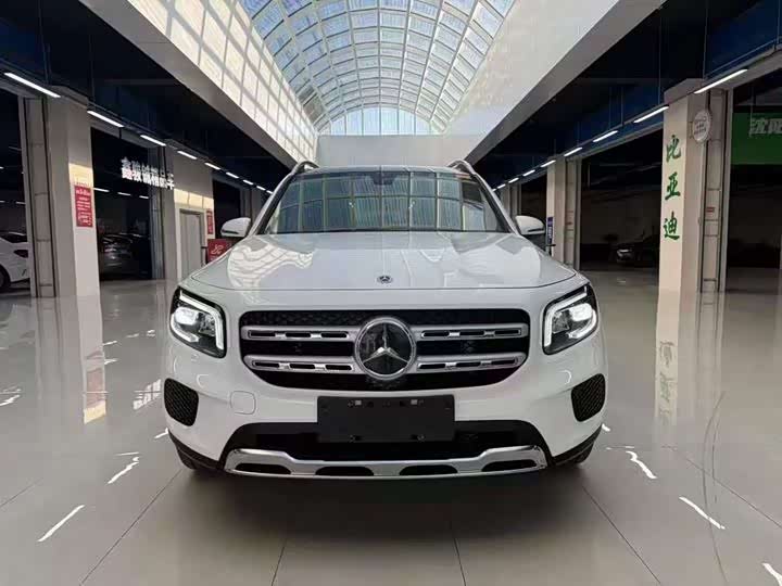 Фото 3 - Mercedes-Benz GLB-Class