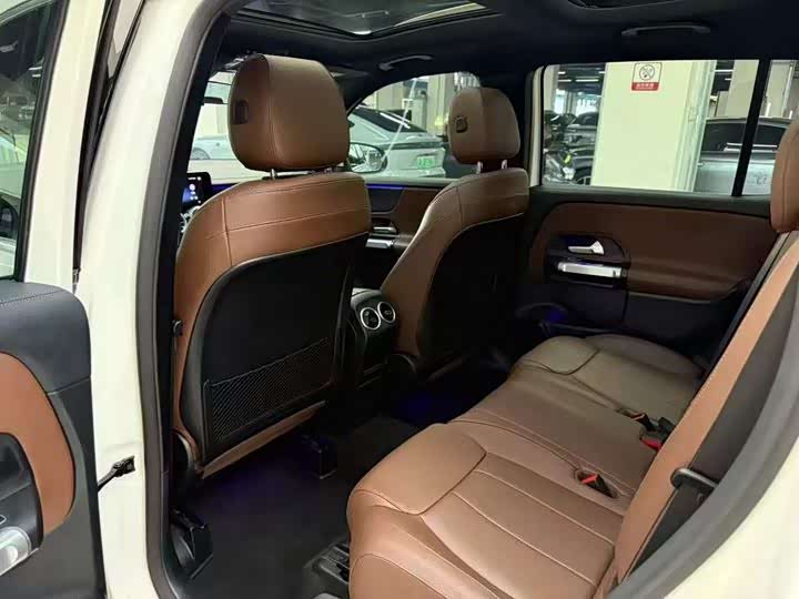 Фото 6 - Mercedes-Benz GLB-Class