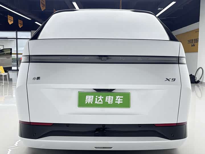 Фото 4 - XPeng X9