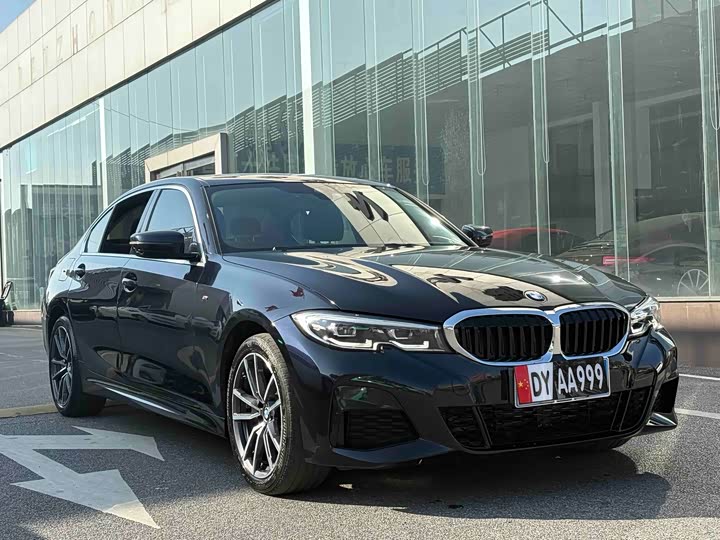 Фото 1 - BMW 3 Series