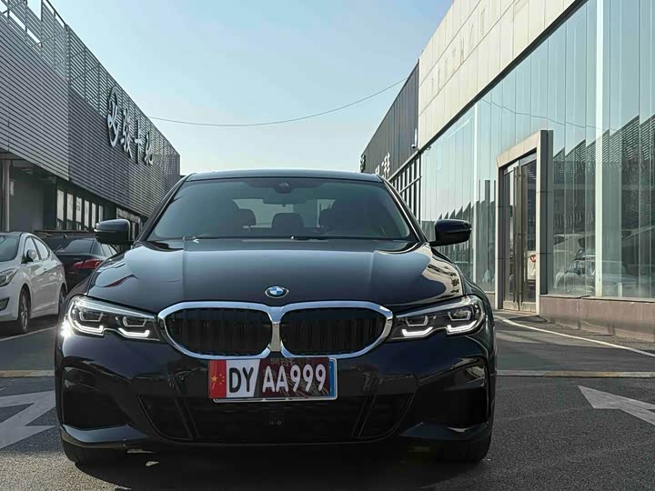 Фото 2 - BMW 3 Series