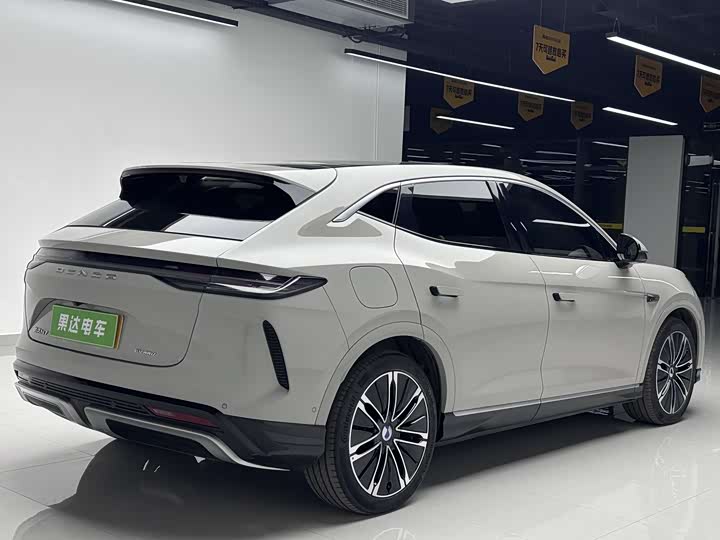 Фото 5 - Denza N7