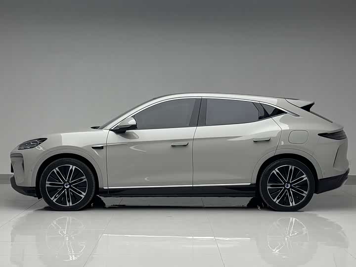 Фото 7 - Denza N7