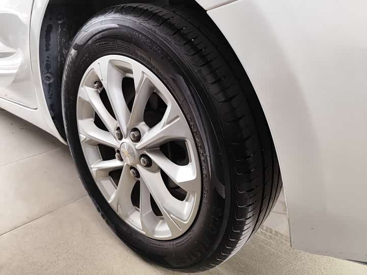 Фото 9 - Chevrolet Monza