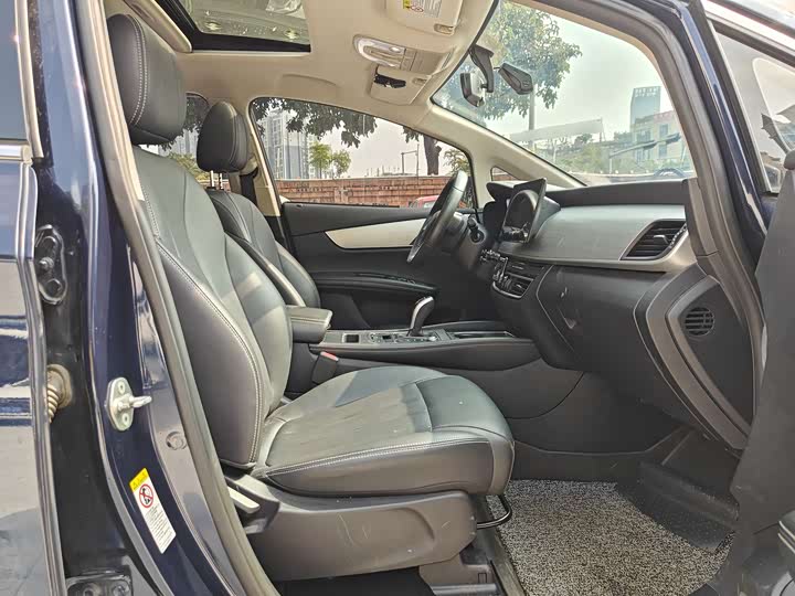 Фото 7 - BYD Song Max