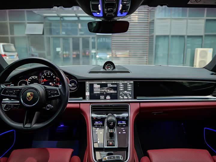 Фото 5 - Porsche Panamera