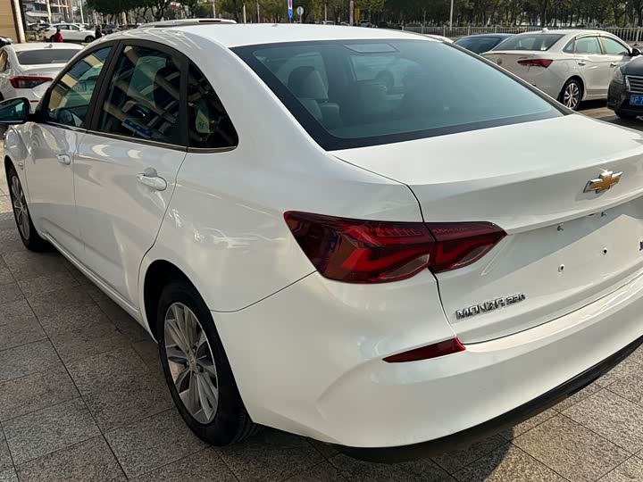 Фото 9 - Chevrolet Monza