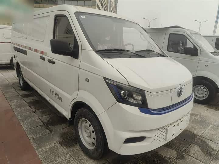 Фото 4 - Dongfeng EM27