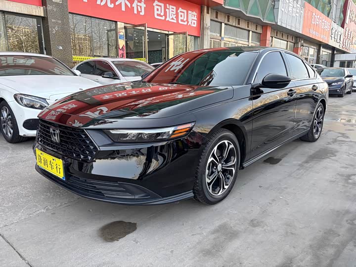 Фото 1 - Honda Accord