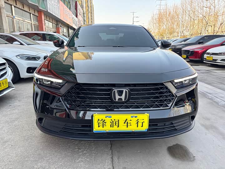 Фото 2 - Honda Accord