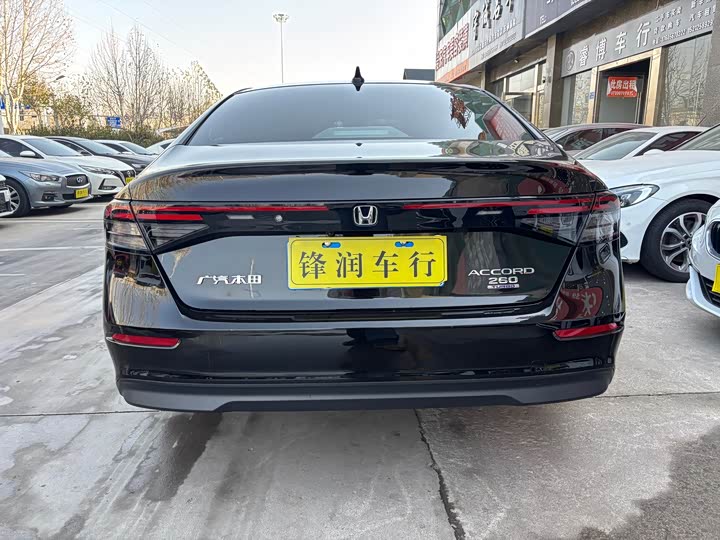 Фото 5 - Honda Accord