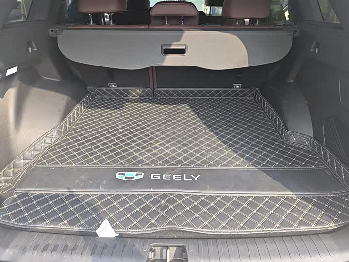 Фото 4 - Geely Monjaro