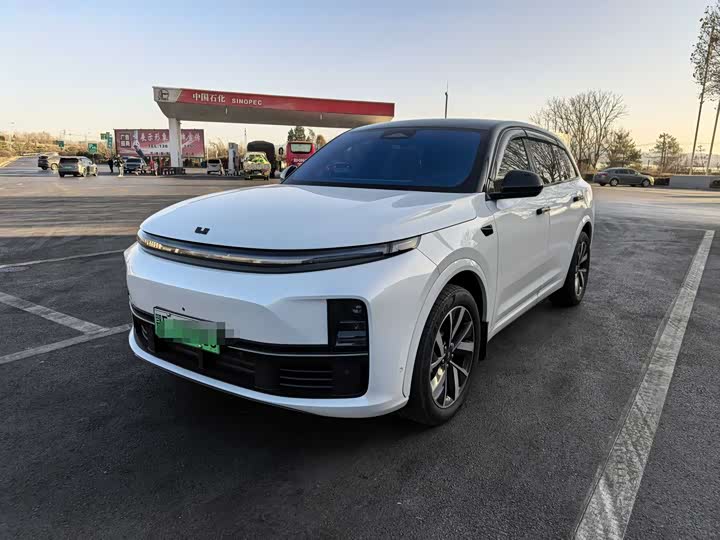 Фото 1 - LiXiang L7