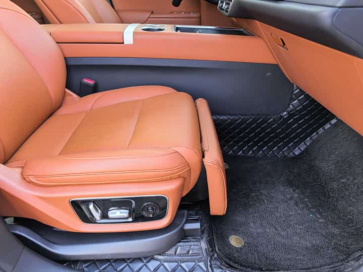 Фото 6 - LiXiang L7