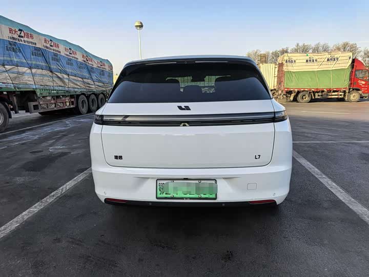 Фото 9 - LiXiang L7