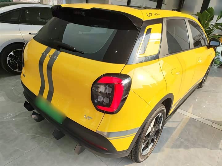 Фото 7 - GAC Aion UT