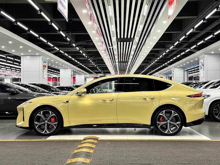 Фото 7 - Nio ET5