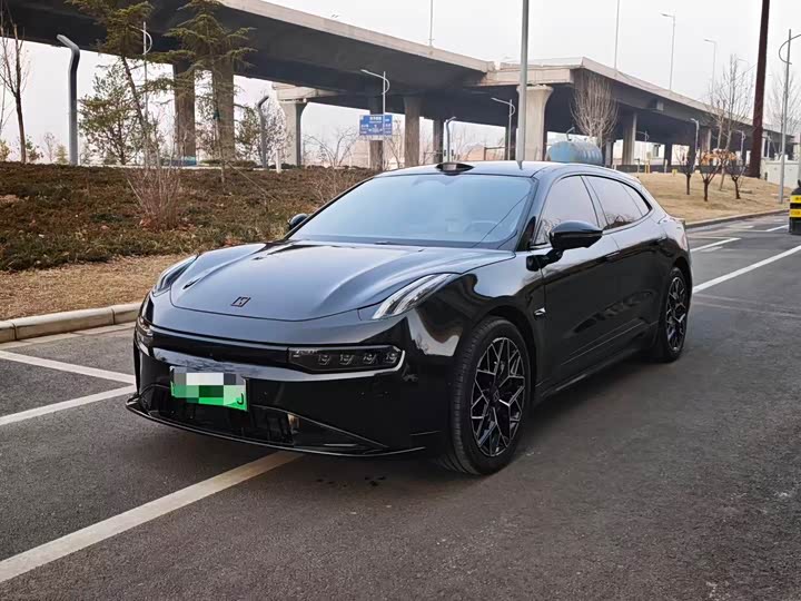 Фото 1 - Zeekr 001