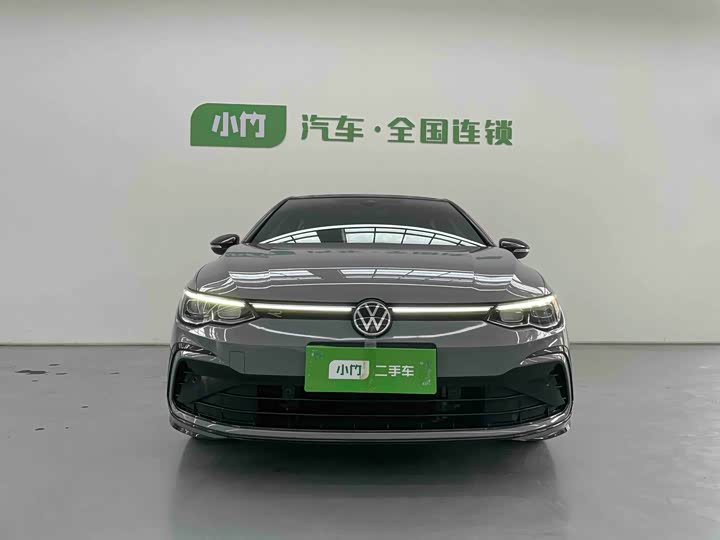 Фото 2 - Volkswagen Golf