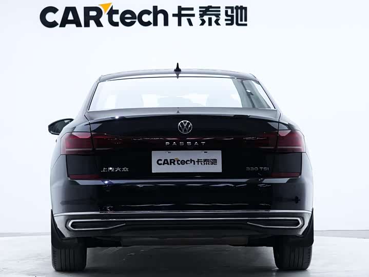 Фото 8 - Volkswagen Passat