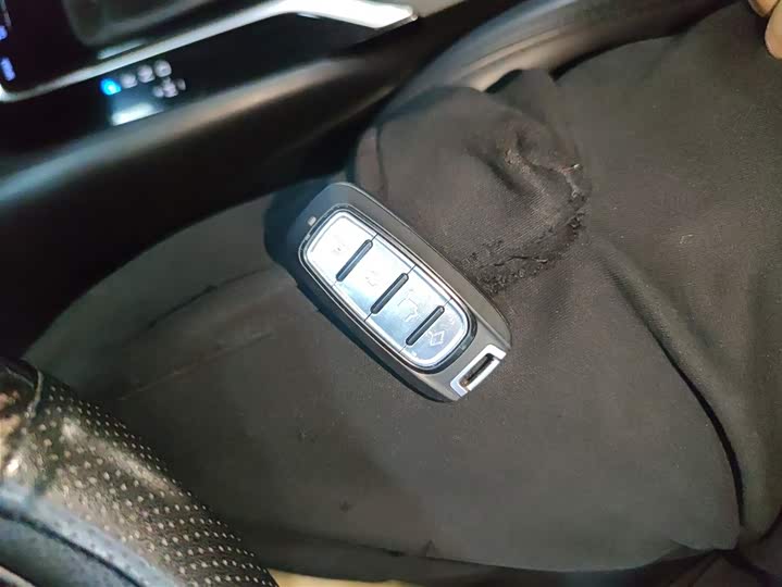 Фото 9 - Toyota Corolla