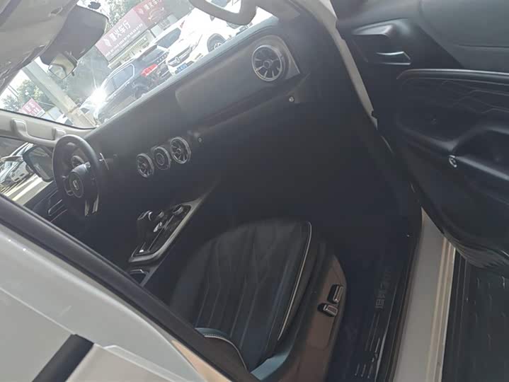 Фото 8 - Tank 300