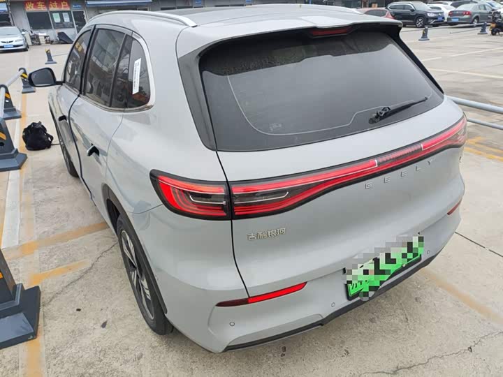 Фото 5 - Geely Galaxy E5