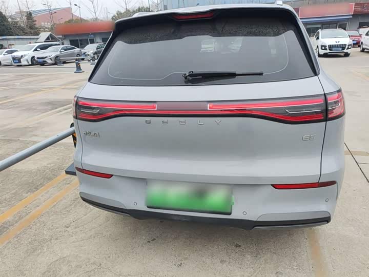 Фото 6 - Geely Galaxy E5