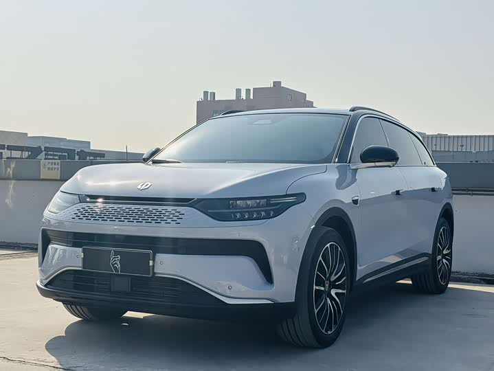 Фото 1 - Leapmotor C11