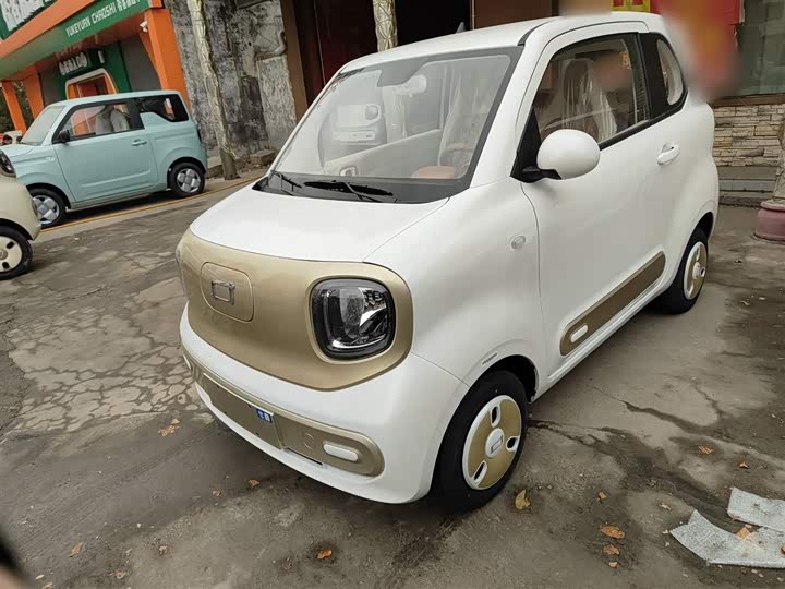 Фото 1 - Bestune Pony