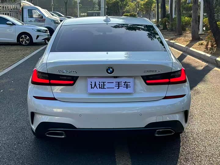 Фото 9 - BMW 3 Series