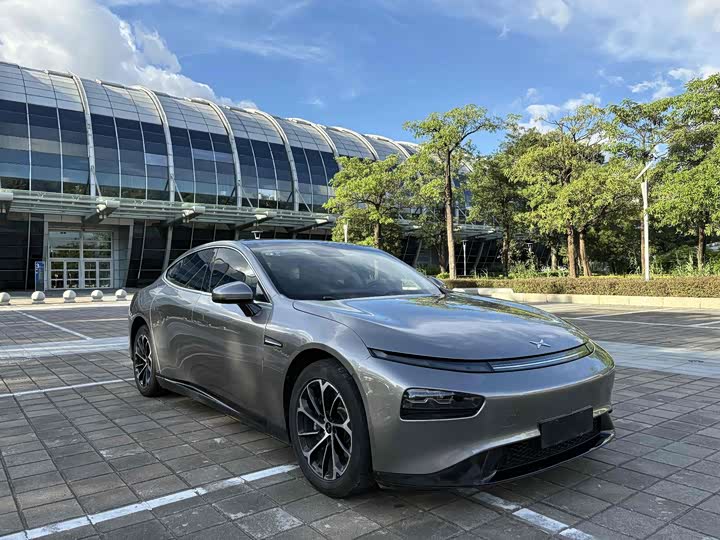 Фото 3 - XPeng P7