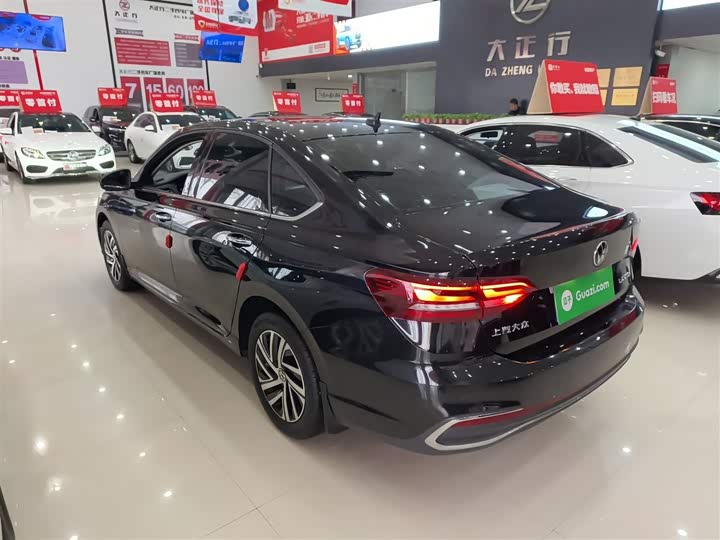 Фото 5 - Volkswagen Lavida