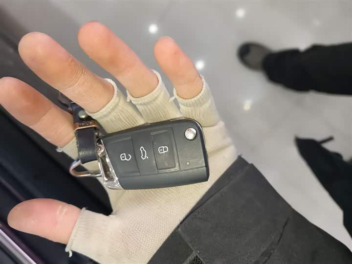 Фото 9 - Volkswagen Lavida