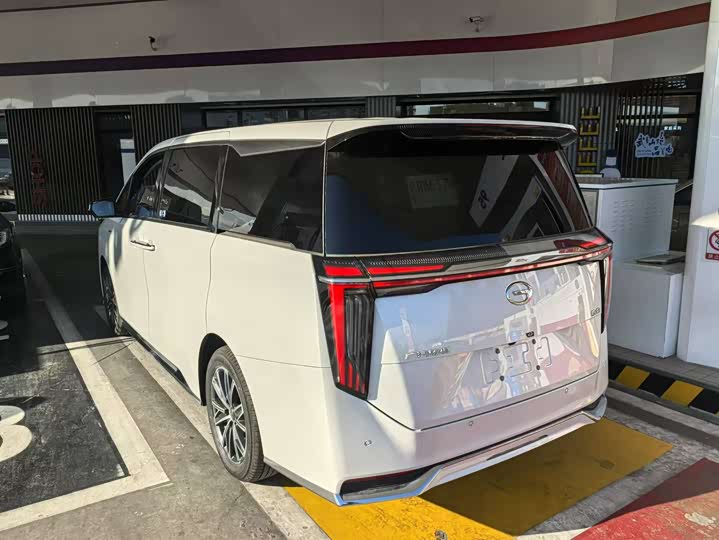 Фото 3 - GAC Trumpchi M8