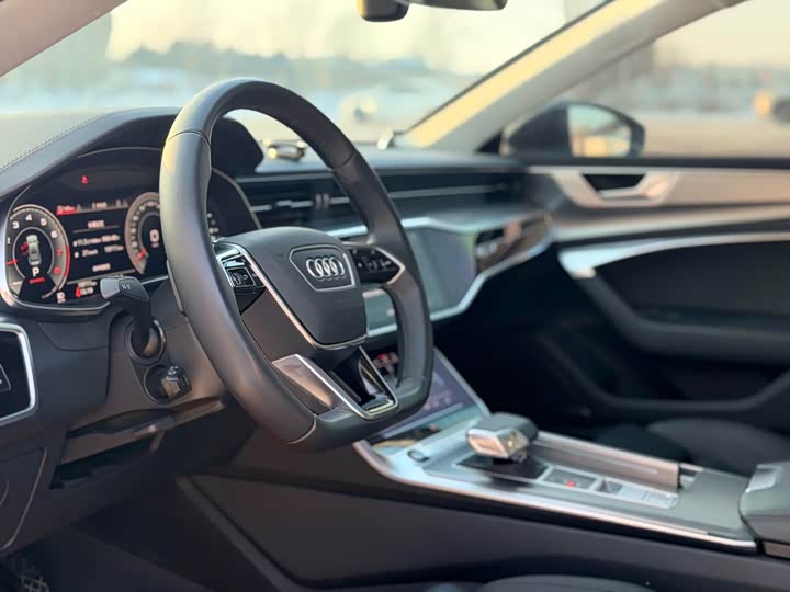 Фото 5 - Audi A7