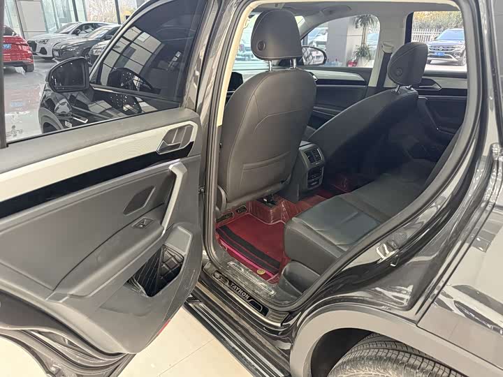 Фото 7 - Volkswagen Tayron