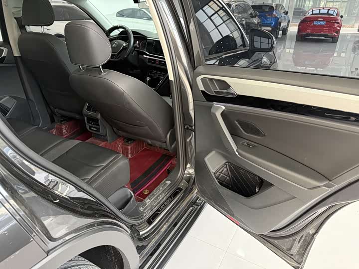 Фото 9 - Volkswagen Tayron