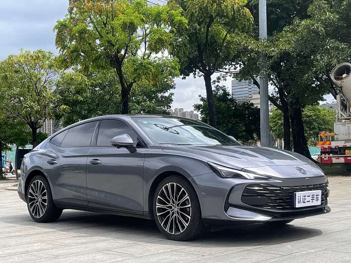 Фото 3 - MG Motor 7