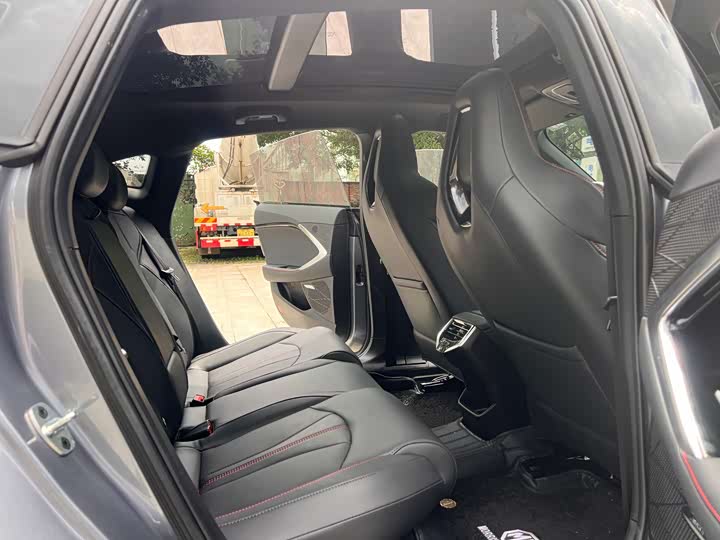 Фото 8 - MG Motor 7