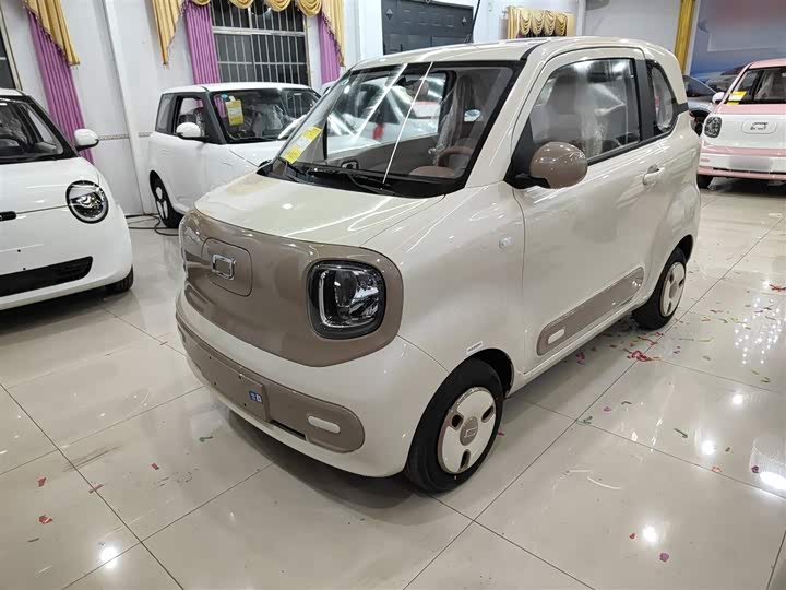 Фото 2 - Bestune Pony