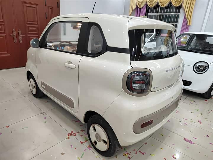 Фото 5 - Bestune Pony