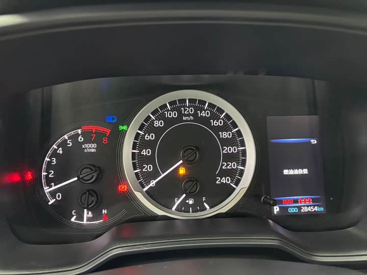 Фото 8 - Toyota Corolla