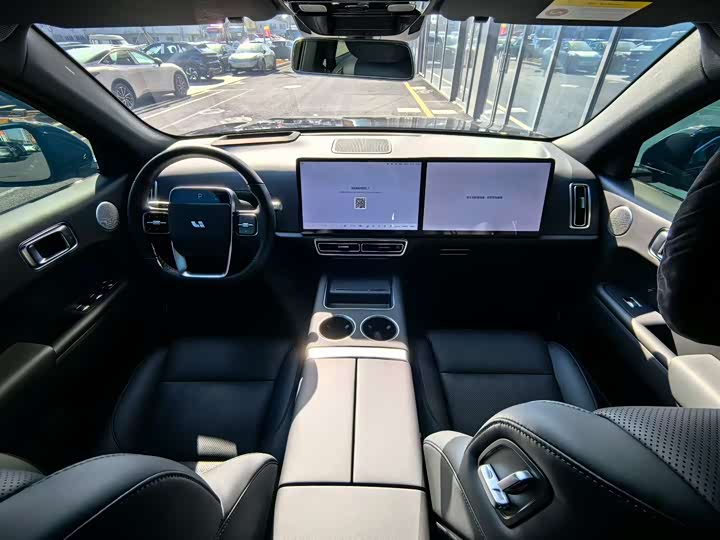 Фото 2 - LiXiang L7