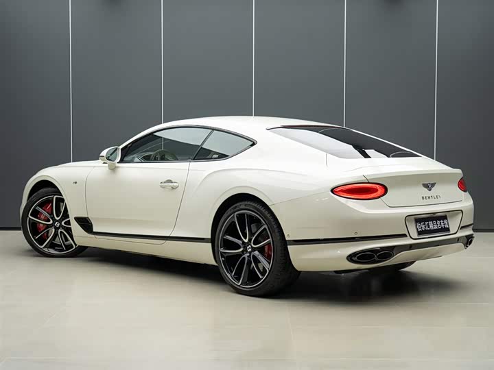 Фото 4 - Bentley Continental GT