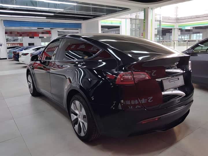 Фото 5 - Tesla Model Y